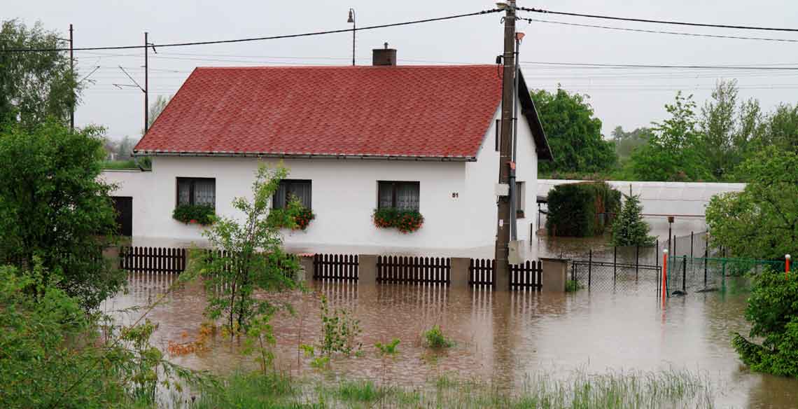 Casa unifamiliar inundada